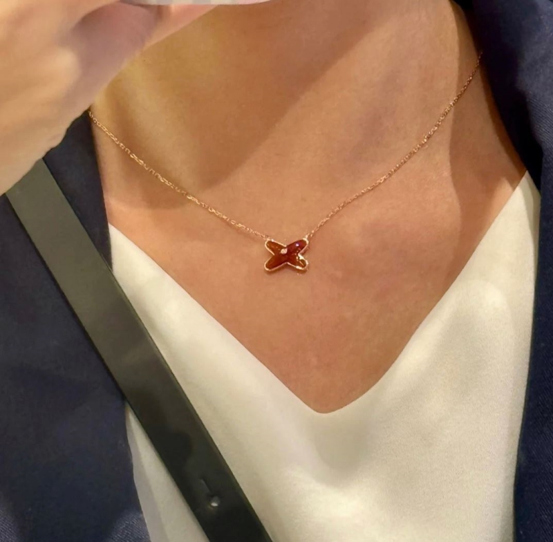 CHAUMET